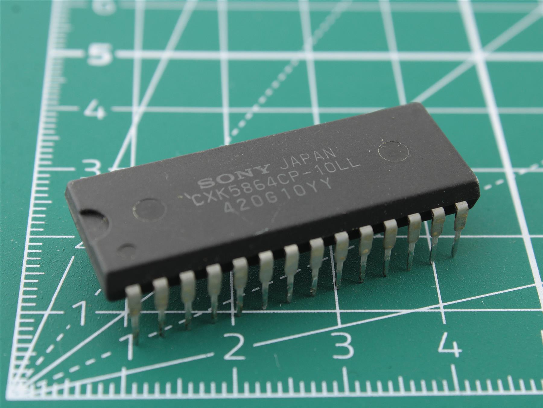 CXK5864CP-10LL circuito integrato